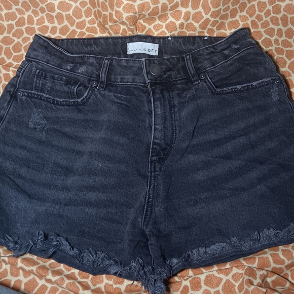 Made and Loved Loft Shorts - Picture 1 of 4